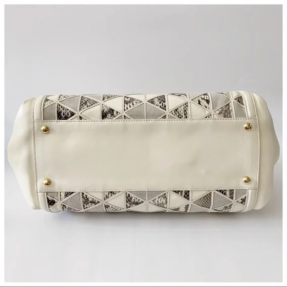 SALVATORE FERRAGAMO Sofia Handbag - Picture 5 of 15